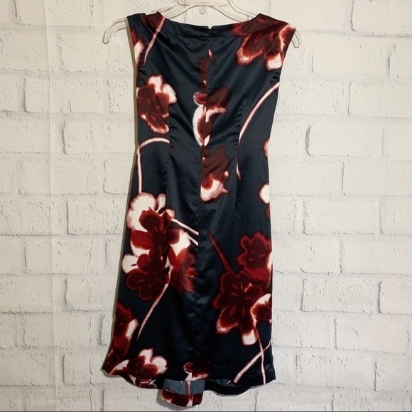 Ann TAYLOR PETITE Navy Floral Print Sheath Dress - Picture 3 of 7